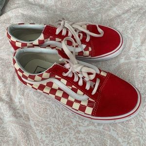 Red checkered old skool Vans